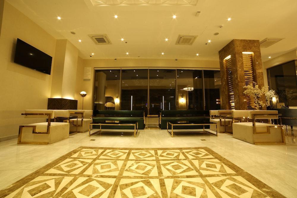 Best Western Premier Hotel Gulberg Lahore Buitenkant foto